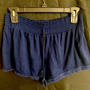 NO BO stretch shorts